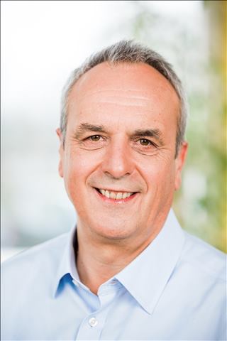 Dr. Christian Ausfelder